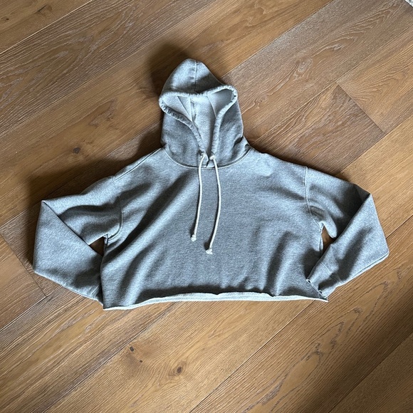 Wild Fable Cropped Hooded Sweatshirt in Heather Gray - Picture 4 of 8